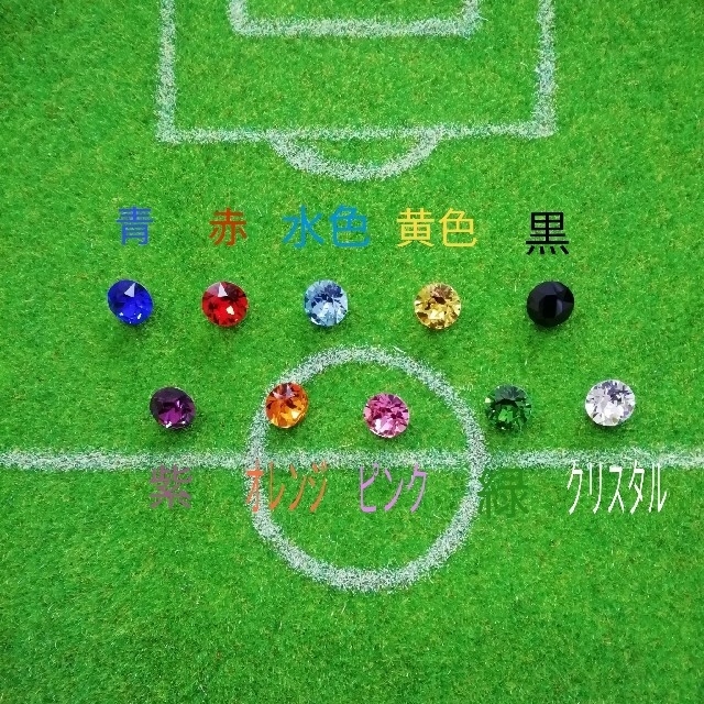 No.511　SWAROVSKI　サッカーボール⚽スパイク　ネック ハンドメイドのアクセサリー(ネックレス)の商品写真