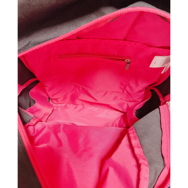 adidas(アディダス)のアディダス リュック 黒×ピンク レディースのバッグ(リュック/バックパック)の商品写真