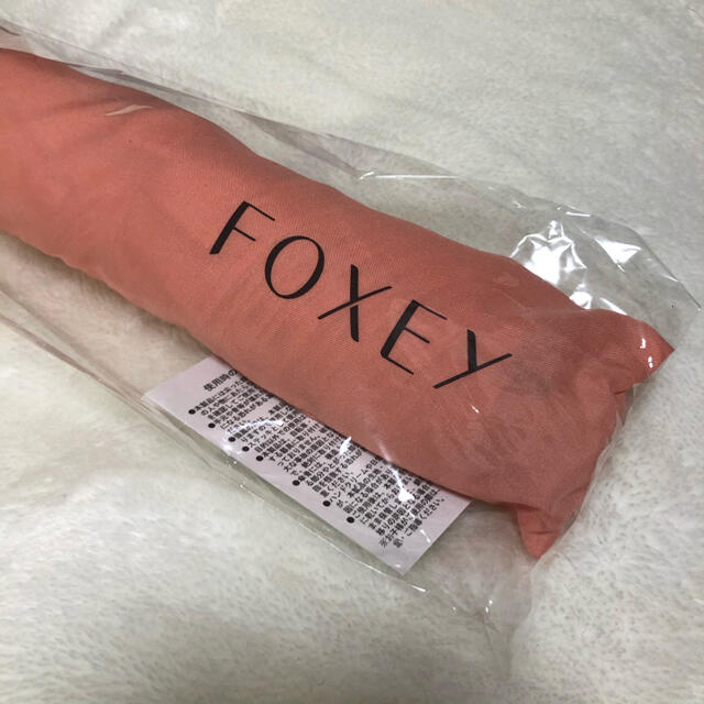 FOXEY(フォクシー)の最新ノベルティ 新品未使用　未開封　foxey 折りたたみ傘  レディースのファッション小物(傘)の商品写真