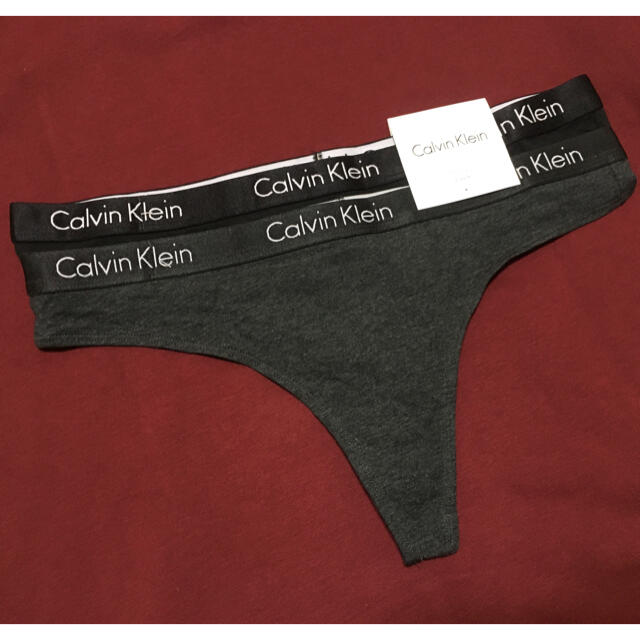 Calvin Klein(カルバンクライン)の新品　M定番カルバンクライン ショーツ  Tバック二枚セット レディースの下着/アンダーウェア(ショーツ)の商品写真