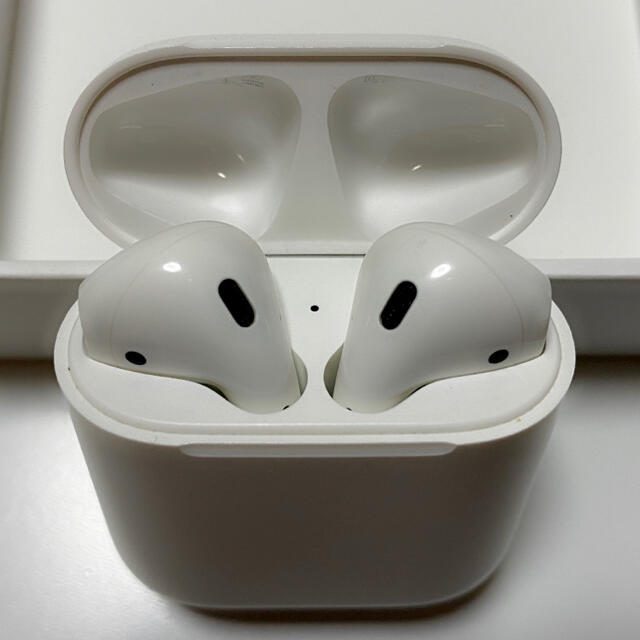 Apple AirPodsの通販 by おもち's shop｜アップルならラクマ - Apple 超特価在庫