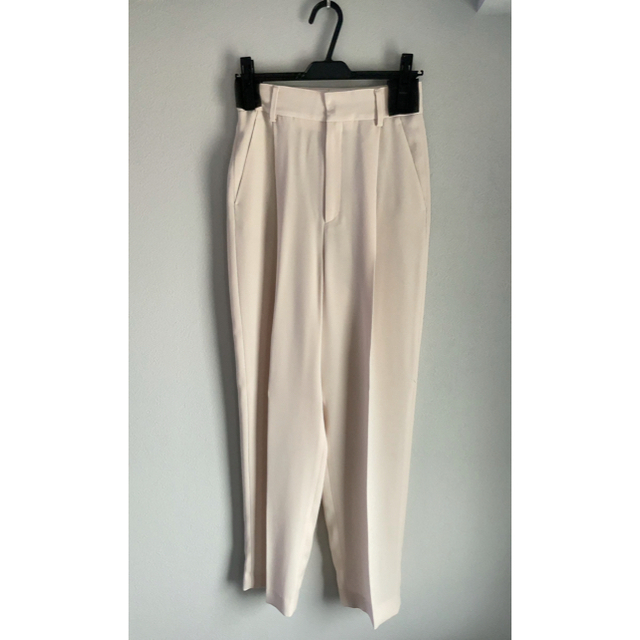 BEAUTY&YOUTH UNITED ARROWS(ビューティアンドユースユナイテッドアローズ)の【こあら様】6(ROKU) GEORGETTE TUCK PANTS  ホワイト レディースのパンツ(カジュアルパンツ)の商品写真