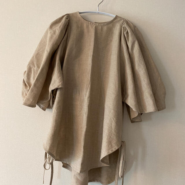 激安挑戦！！ 新品 micherio ベージュ リネン 大人用 (ブラウス) つぼみさく シャツ/ブラウス(長袖/七分)