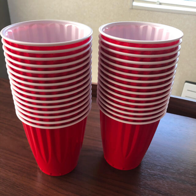 コストコ(コストコ)の送料込み✴︎Costco BIG RED CUP 30個 スポーツ/アウトドアのアウトドア(食器)の商品写真