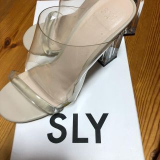 スライ(SLY)の<sly> クリアヒールサンダル(ミュール)