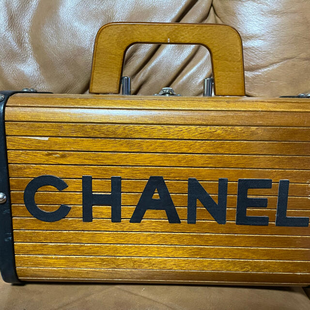 CHANEL(シャネル)のシャネル　ウッドバニティ　 レディースのバッグ(ハンドバッグ)の商品写真