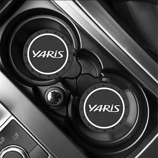 【新品2枚】yaris ヤリス  ドリンクホルダーマット シリコン製コースター(車内アクセサリ)