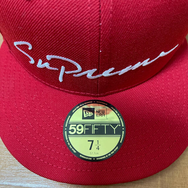 Supreme(シュプリーム)のSupreme Classic Script New Era 7 1/4 メンズの帽子(キャップ)の商品写真