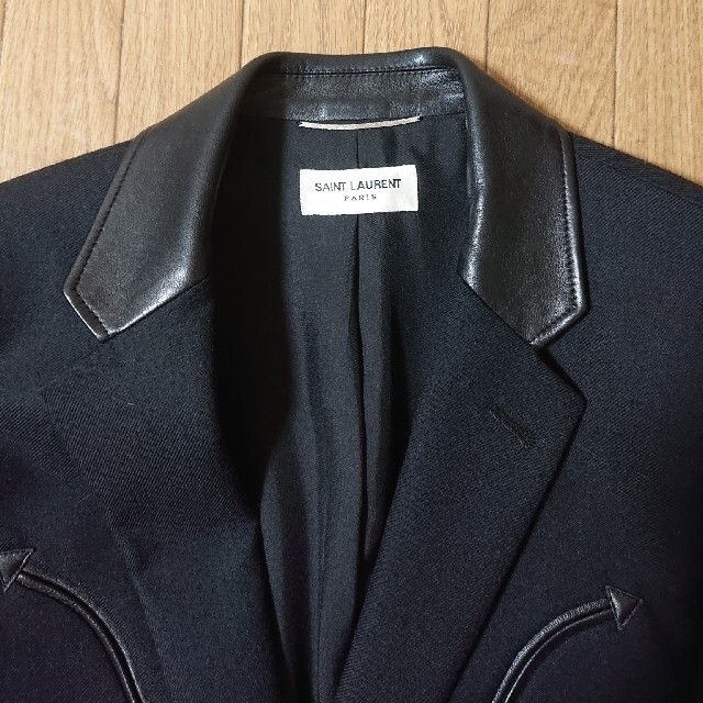 Saint Laurent(サンローラン)の国内正規品 saint laurent paris サンローラン 襟レザー 48 メンズのジャケット/アウター(テーラードジャケット)の商品写真