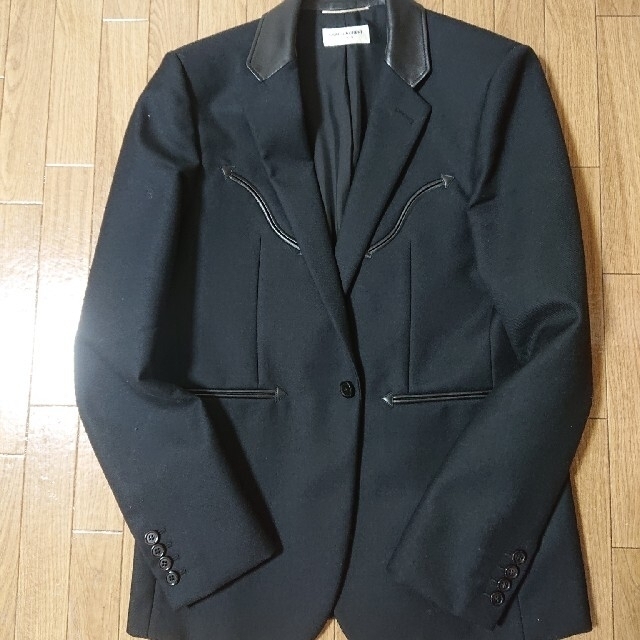 Saint Laurent(サンローラン)の国内正規品 saint laurent paris サンローラン 襟レザー 48 メンズのジャケット/アウター(テーラードジャケット)の商品写真