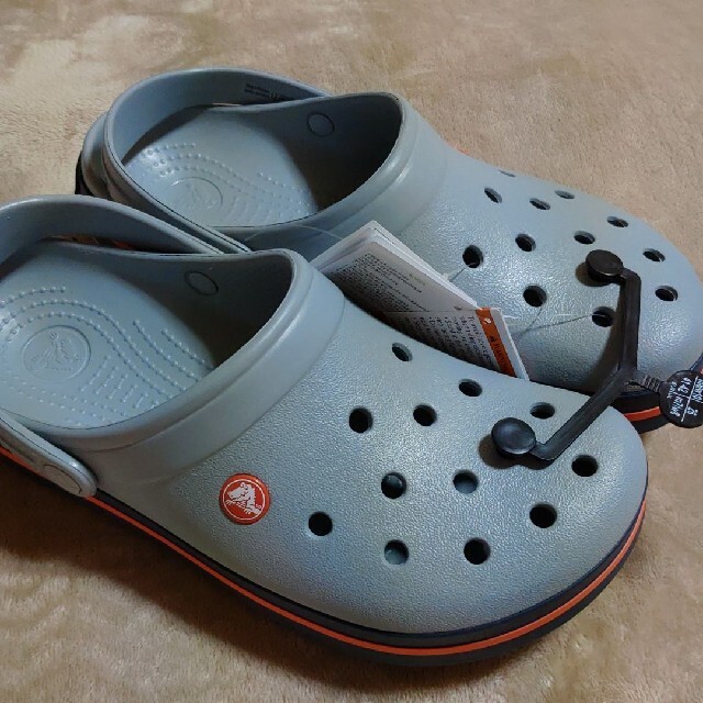 新品タグ付き■26cm■crocs (クロックス)  ユニセックス メンズの靴/シューズ(サンダル)の商品写真