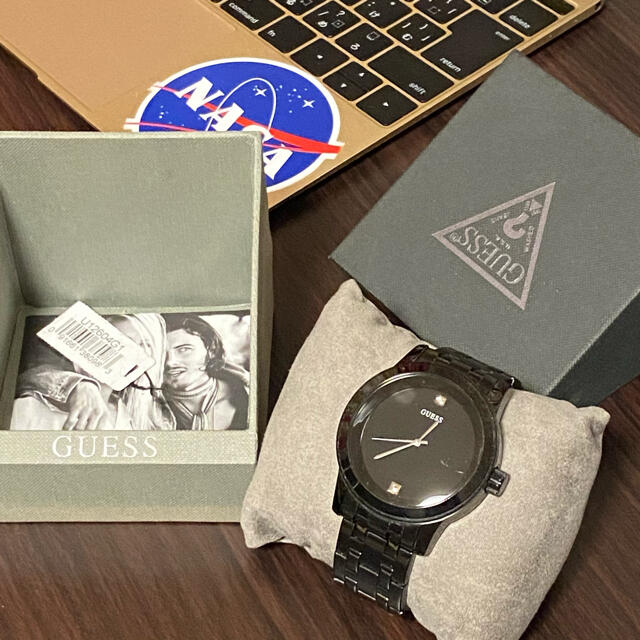 GUESS(ゲス)のGUESS メンズ ステンレススチールダイヤモンドブレスレットウォッチ メンズの時計(腕時計(アナログ))の商品写真
