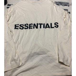 エッセンシャルデザイン(ESSENTIAL DESIGNS)のessentials fog トップス　バッグプリント(Tシャツ/カットソー(七分/長袖))