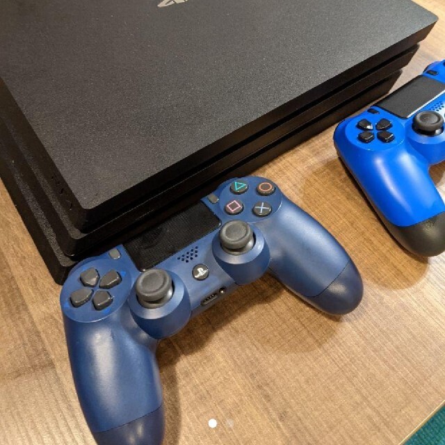 PS4 本体 純正コントローラー2つ - 家庭用ゲーム本体 PS4 本体 純正コントローラー2つ - 家庭用ゲーム本体