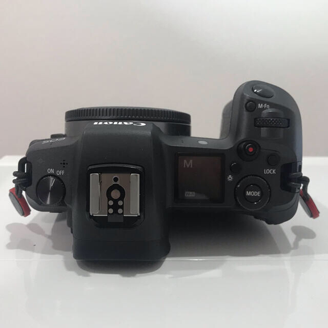 Canon(キヤノン)の良品Canon EOS R ボディ スマホ/家電/カメラのカメラ(ミラーレス一眼)の商品写真