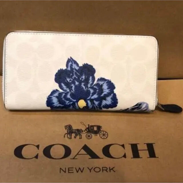 COACH(コーチ)のCOACH コーチ 長財布　シグネチャー　花柄　新作人気！ レディースのファッション小物(財布)の商品写真