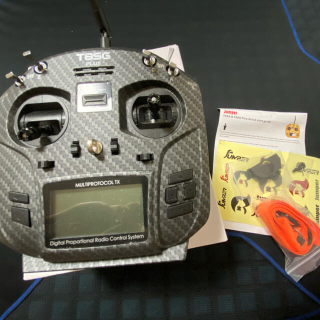 Jumper T8SG V3 マルチプロトコル プロポ送信機 エンタメ/ホビーのおもちゃ/ぬいぐるみ(ホビーラジコン)の商品写真