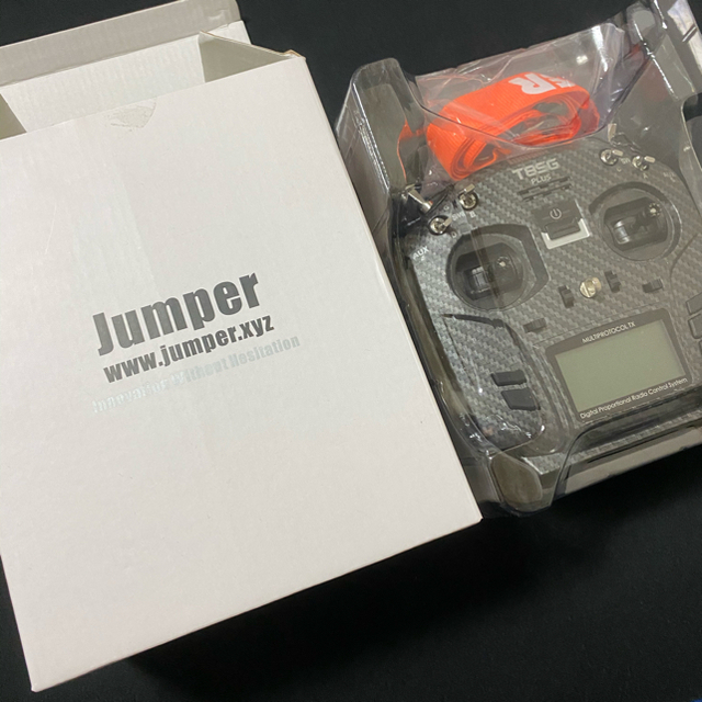 Jumper T8SG V3 マルチプロトコル プロポ送信機 エンタメ/ホビーのおもちゃ/ぬいぐるみ(ホビーラジコン)の商品写真