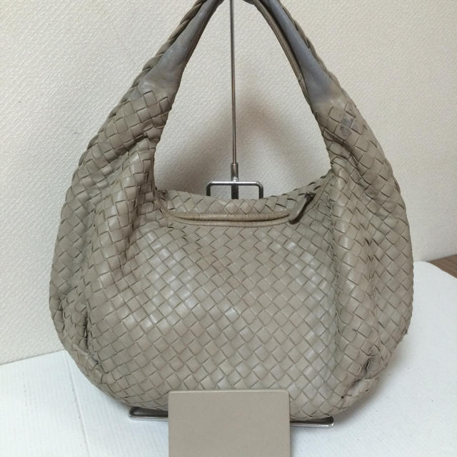 Bottega Veneta(ボッテガヴェネタ)の人気 ボッテガ ヴェネタ イントレ ショルダーバッグ レディースのバッグ(ショルダーバッグ)の商品写真