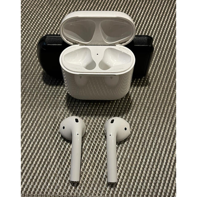 Apple(アップル)のAirpods   エアポッズ　第一世代 スマホ/家電/カメラのオーディオ機器(ヘッドフォン/イヤフォン)の商品写真