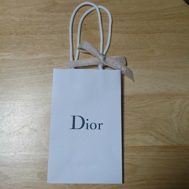 Dior(ディオール)のDiorショップ袋  【ショップ紙袋】リボン付き レディースのバッグ(ショップ袋)の商品写真