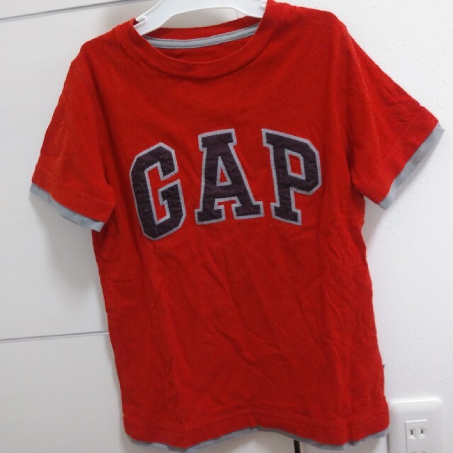 GAP Kids(ギャップキッズ)のGAP Tシャツ　130 キッズ/ベビー/マタニティのキッズ服男の子用(90cm~)(Tシャツ/カットソー)の商品写真