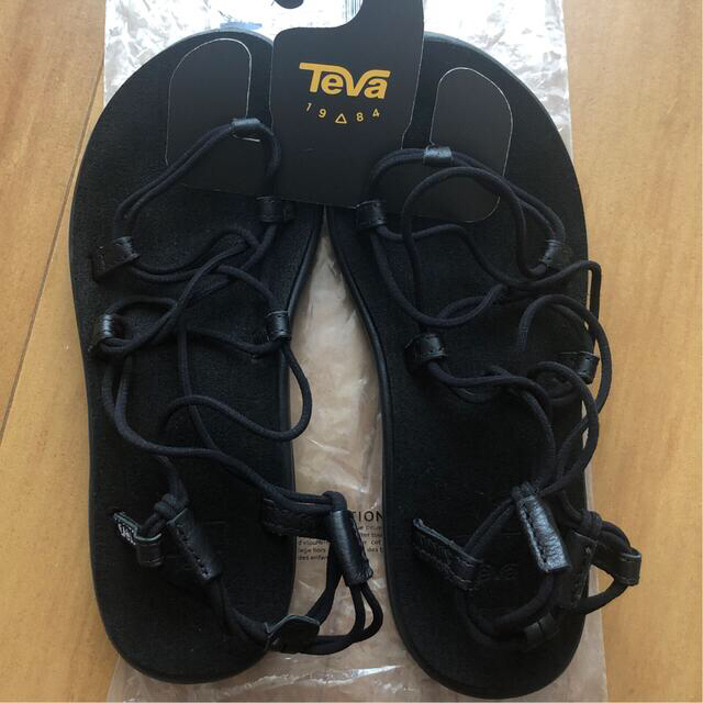 Teva(テバ)のteva VOYA INFINTY  テバ ボヤ インフィニティ 24cm レディースの靴/シューズ(サンダル)の商品写真