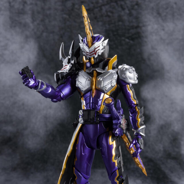 S.H.Figuarts 仮面ライダーカリバー ジャアクドラゴン