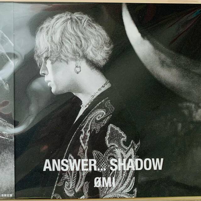 ØMI ANSWER...SHADOW 初回生産限定盤 EP CD＋DVD  エンタメ/ホビーのCD(ポップス/ロック(邦楽))の商品写真