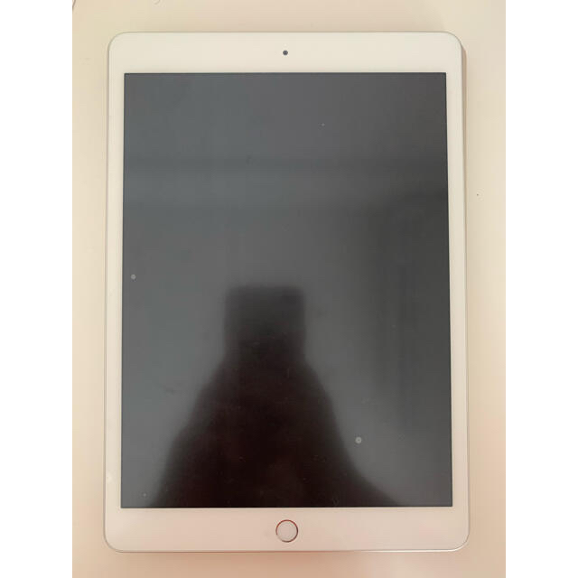 iPad 7世代　シルバー　刻印入りのため特価　＋ApplePencil