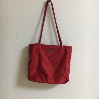 プラダ(PRADA)のPRADA 赤 バッグ(ハンドバッグ)