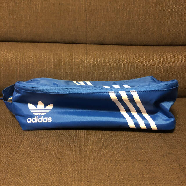 adidas(アディダス)のadidas アディダス シューズケース新品 ブルー青 スポーツ/アウトドアのスポーツ/アウトドア その他(その他)の商品写真