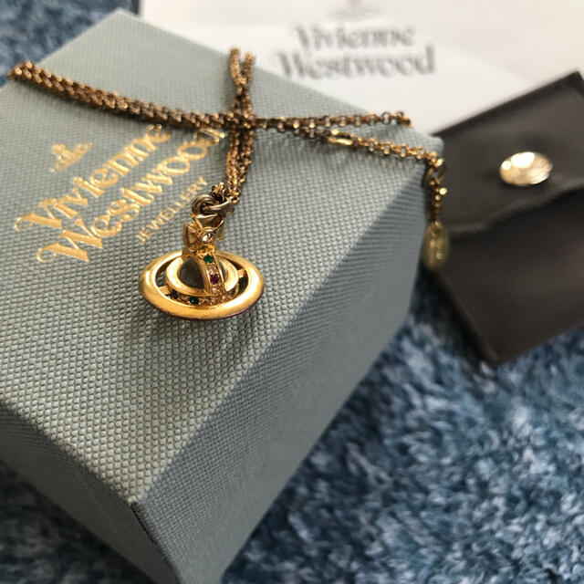 Vivienne Westwood プチオーブペンダント