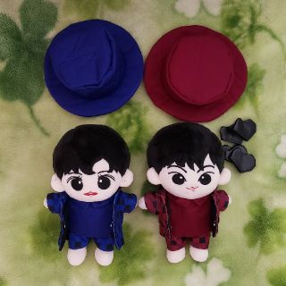 トウホウシンキ(東方神起)の東方神起 ぬいぐるみ 20cm セット 洋服付き(ぬいぐるみ)