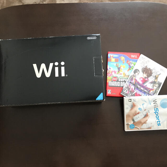 Wii 本体+リモコン2つ+ソフト3本セット