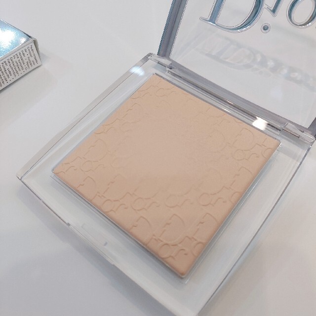 DIOR ディオール バックステージ フェイス&ボディ パウダー　0N