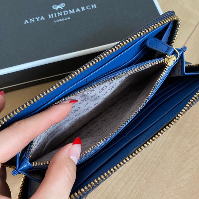 ANYA HINDMARCH(アニヤハインドマーチ)の【値下げしました！】ANYA HINDMARCH 長財布 レディースのファッション小物(財布)の商品写真