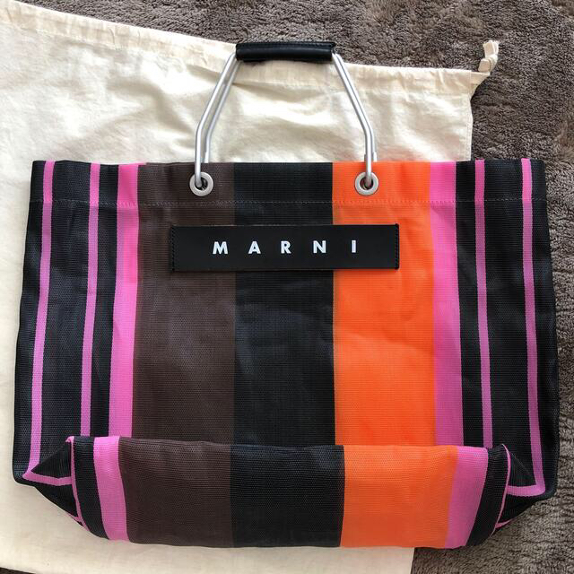 Marni(マルニ)のMARNI マルニ　美品　マルニ　MARNI ストライプバッグ マルチピンク レディースのバッグ(トートバッグ)の商品写真