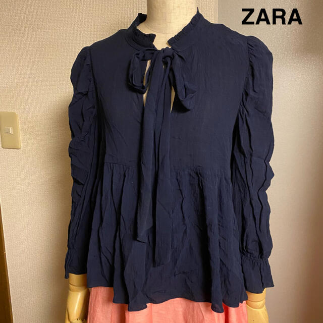 ZARA(ザラ)のZARA】ザラ ボウタイブラウス シャツ ネイビー ドット　フリル レディースのトップス(シャツ/ブラウス(長袖/七分))の商品写真