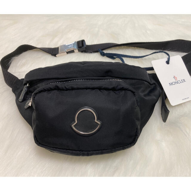 MONCLER(モンクレール)の【トミー様専用】MONCLER ボディバッグ FELICIE BORSA レディースのバッグ(ボディバッグ/ウエストポーチ)の商品写真