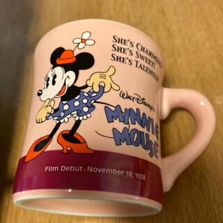 ディズニー(Disney)のミニーマグカップ　ＴＤＬ(グラス/カップ)