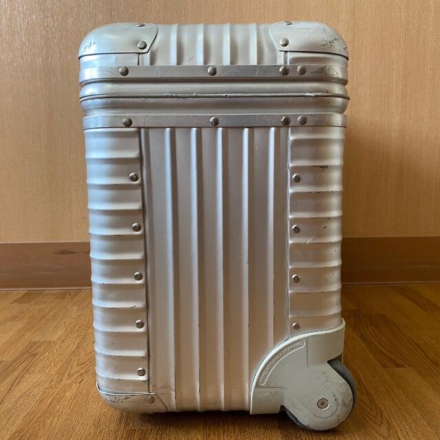 RIMOWA(リモワ)のRIMOWA TOPAS 928.51 パイロット トロリー 2輪 37L メンズのバッグ(トラベルバッグ/スーツケース)の商品写真