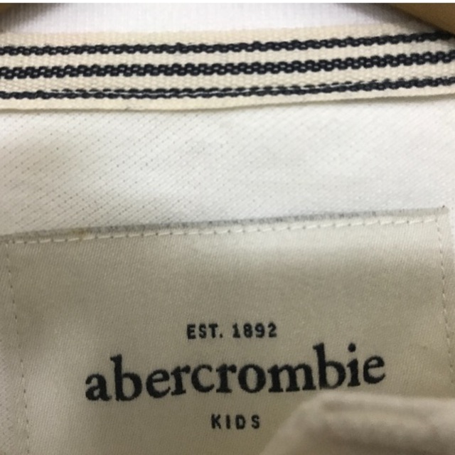 Abercrombie&Fitch(アバクロンビーアンドフィッチ)の 「タグ付き新品未使用」アバクロキッズ　（メッシュシャツ)ポロシャツ レディースのトップス(ポロシャツ)の商品写真