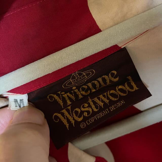 Vivienne Westwood(ヴィヴィアンウエストウッド)のこちら本日で出品終了となります。　ビンテージ　スポット柄　シャツ メンズのトップス(シャツ)の商品写真