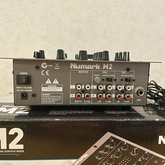 Numark M2 DJ ミキサー 箱説明書アダプター付き 楽器のDJ機器(DJミキサー)の商品写真