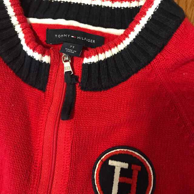 TOMMY HILFIGER(トミーヒルフィガー)のトミーヒルフィガー　カーディガン130 キッズ/ベビー/マタニティのキッズ服男の子用(90cm~)(カーディガン)の商品写真