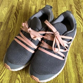 アディダス(adidas)のアディダス  スニーカー　21.5センチ(スニーカー)