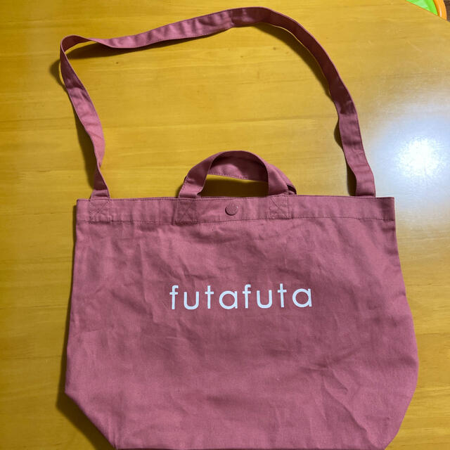 futafuta(フタフタ)の【futafuta】ショルダーストラップ付きトートバッグ レディースのバッグ(ショルダーバッグ)の商品写真