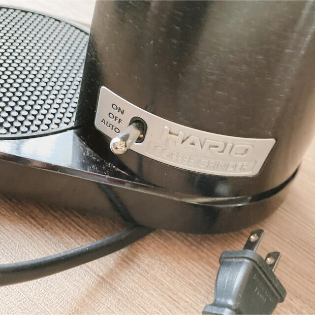HARIO(ハリオ)のV60エレクトリックコーヒーグラインダー スマホ/家電/カメラの調理家電(電動式コーヒーミル)の商品写真