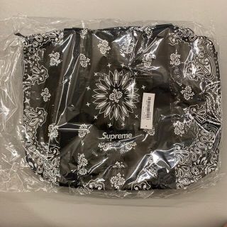 シュプリーム(Supreme)のSupreme Bandana Tarp Small Duffle Bag 新品(ボストンバッグ)